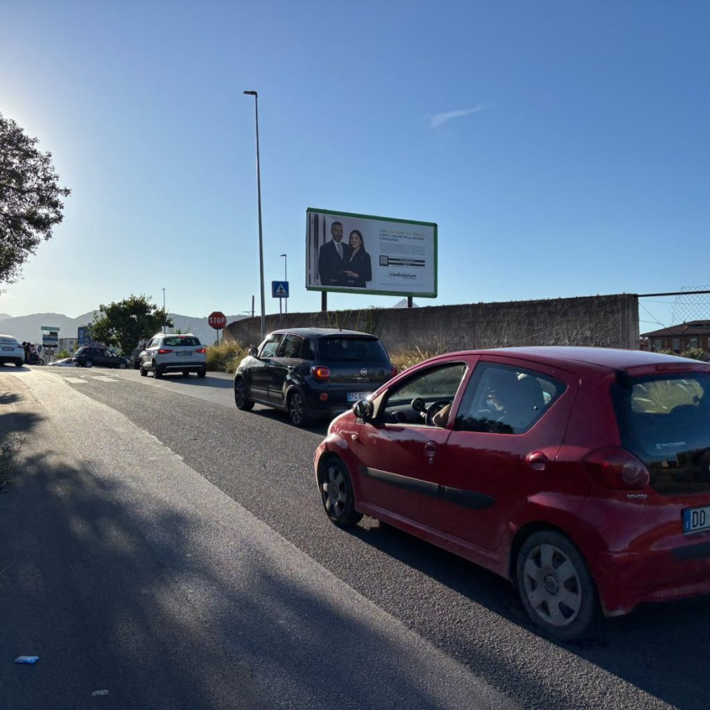 Impianto pubblicitario allo svincolo E90, Palermo